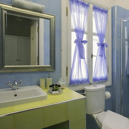 Efchi 1904 Hotel Rhodes City Room photo